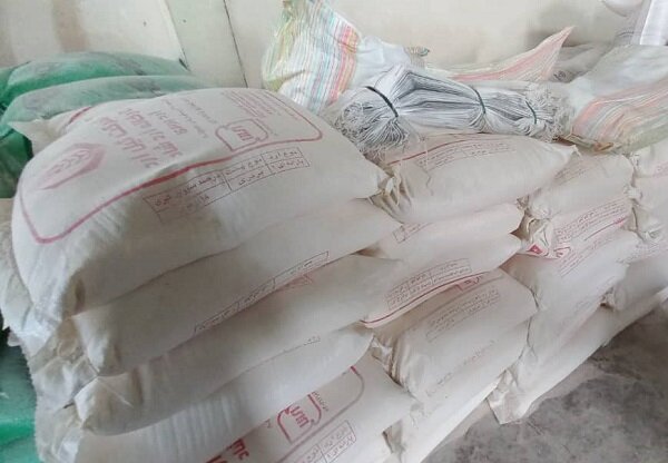 کشف بیش از ۴ تن آرد خارج از شبکه توزیع در خرم‌آباد