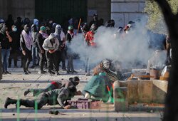 زخمی شدن ۴۵ فلسطینی در درگیری‌های روز جمعه در کرانه باختری