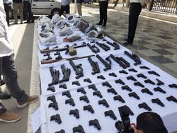 انهدام یک باند قاچاق سلاح و مهمات به مشهد