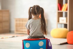 عدم ارتباط کودک نوپا با والدین می تواند نشانه اولیه اوتیسم باشد