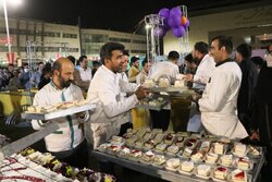 پخت کیک ۵ تنی به مناسبت میلاد امام حسن مجتبی (ع) در مشهد