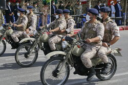 Parade of Armed Forces in Hormozgan on National Day of Army