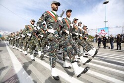 Iran marks National Army Day