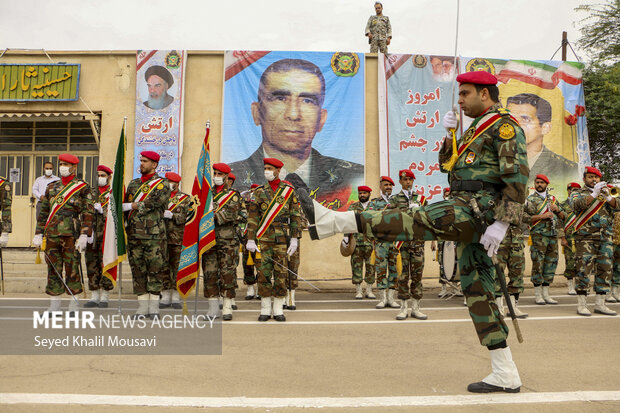 مراسم رژه روز ارتش در اهواز