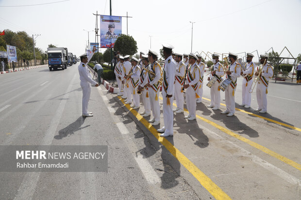 Parade of Armed Forces in Hormozgan on National Day of Army
