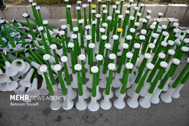 Fans in Arak prepare for Hazfi Cup semi-final