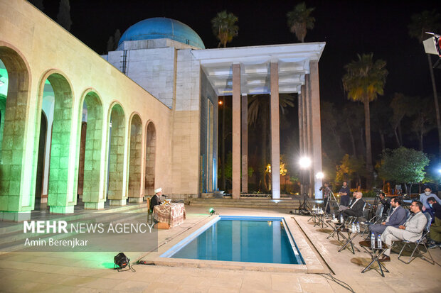 نشست شب سعدی و قرآن در شیراز