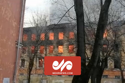 تصاویری از آتش‌سوزی ساختمان تحقیقاتی هوافضای روسیه