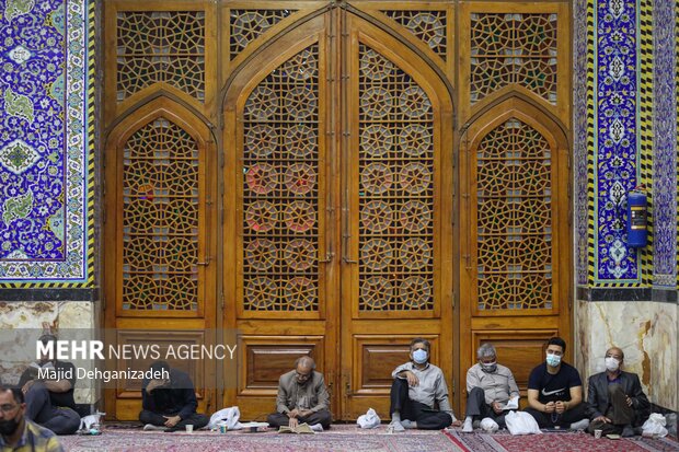مراسم احیای شب ۱۹ماه مبارک رمضان در یزد