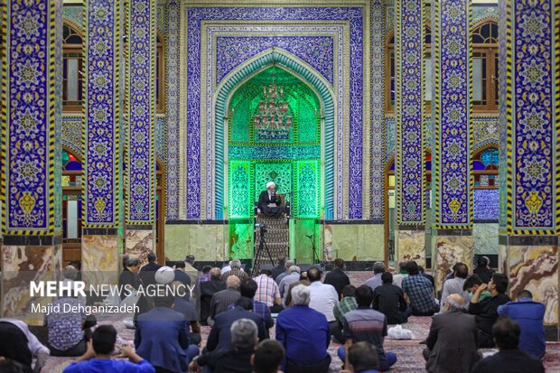 مراسم احیای شب ۱۹ماه مبارک رمضان در یزد