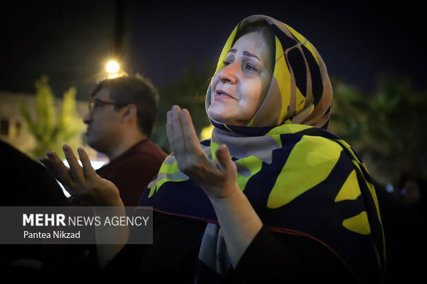 مراسم إحياء ليلة القدر من مسجد الإمام الصادق