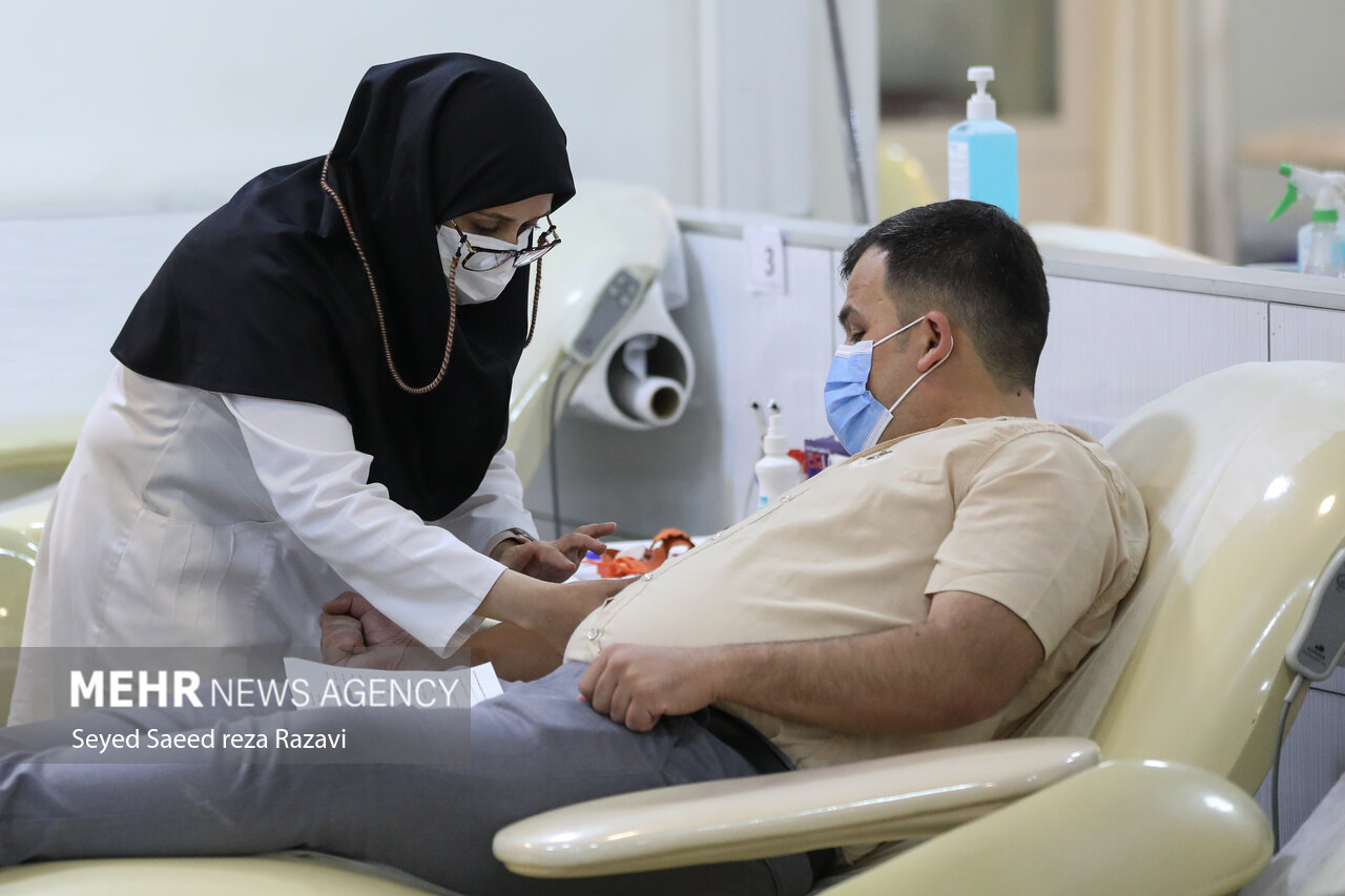 اهدای خون بیش از ۴۰۰۰ نفر طی ماه رمضان در کرمانشاه