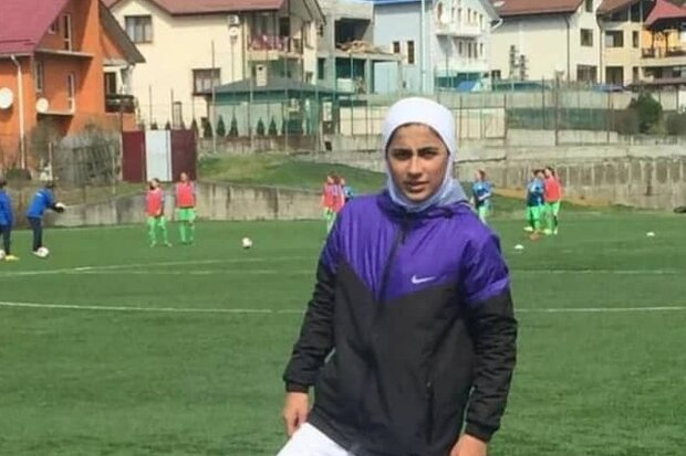 لاعبة كرة القدم الإيرانية تنضم إلى فريق الدوري الجورجي الممتاز