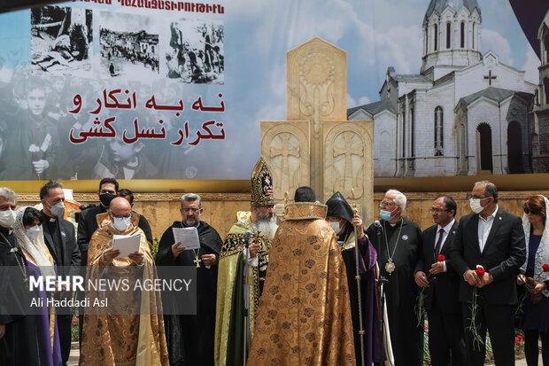 یکصد و هفتمین سالگرد واقعه نسل کشی ارامنه روز یکشنبه  ۴ اردیبهشت ماه در کلیسای سرکیس مقدس برگزار شد