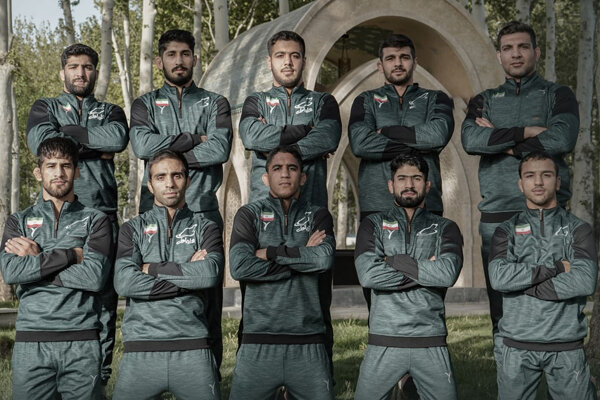 İran'ın serbest güreş milli takımı Asya şampiyonu oldu