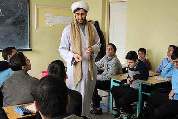 ۴۵۰ روحانی در مدارس استان اردبیل مستقر می‌شوند