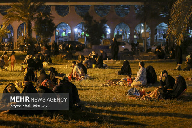 مراسم احیای شب 23 ماه مبارک رمضان در گلزار شهدای اهواز