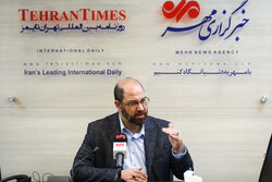 ایران مثل یک صندوقچه قفل است/ وهابیت ۵ میلیون مبلغ تربیت کرد ما ۲۰ نفر