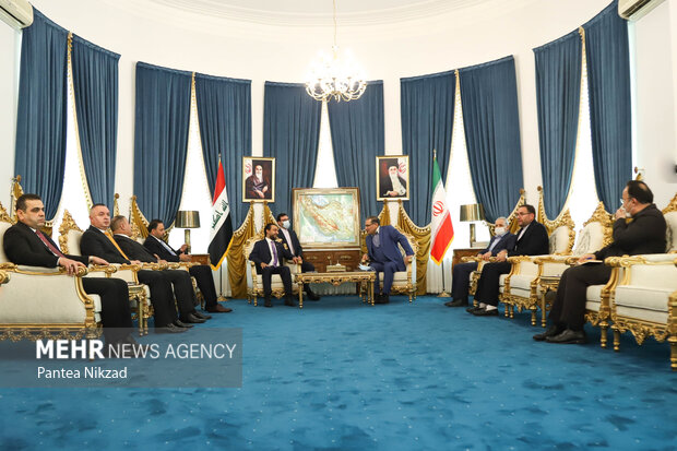 محمد حلبوسی، رئیس پارلمان عراق بعدازظهر چهارشنبه با علی شمخانی، دبیر شورای عالی امنیت ملی کشور دیدار کرد