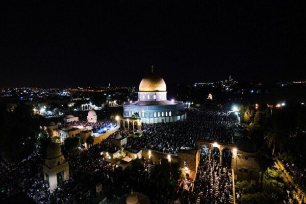 حضور ۲۵۰ هزار فلسطینی در «مسجدالاقصی» برای مراسم احیای شب قدر