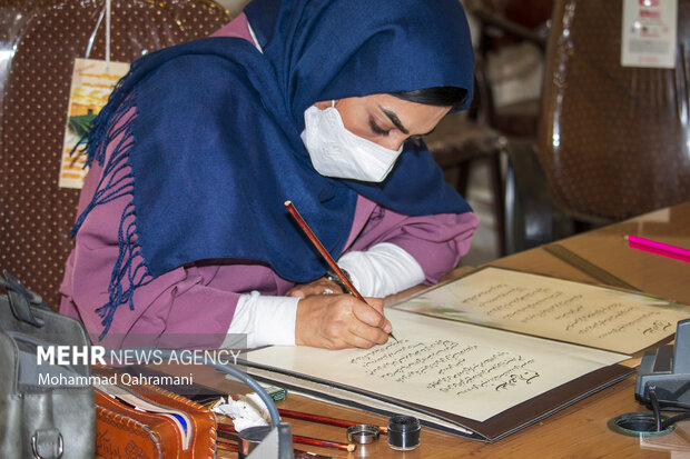 کتابت دعای «جوشن کبیر» به قلم ۱۰۰ دانش‌آموز کردکویی