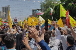 رجزخوانی متفاوت فاطمیون در راهپیمایی روز قدس مشهد