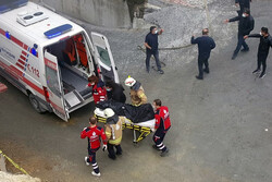 تعداد ۳ کشته و ۹ مجروح در آتش سوزی کارخانه ای در استانبول