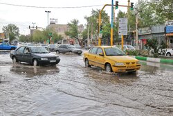 عذرخواهی از تهرانی‌ها به دلیل آب گرفتگی خیابان‌ها