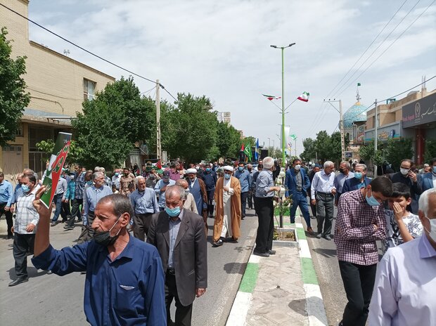 مردم اردستان خواستار آزادی قدس شریف شدند