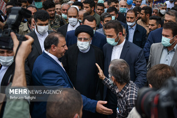 حجت الاسلام سید ابراهیم رئیسی صبح امروز  جمعه ۹ اردیبهشت ۱۴۰۱ در مراسم راهپیمایی روز قدس در تهران حضور پیدا کرد