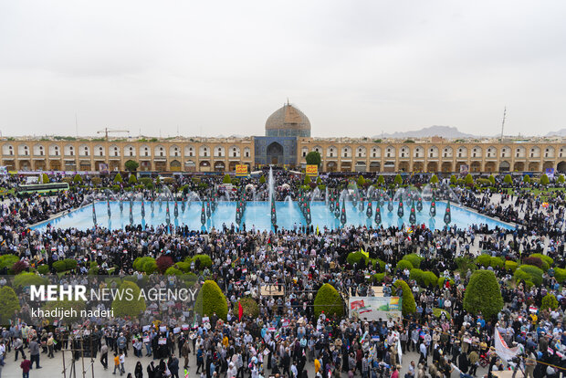 راهپیمایی روز جهانی قدس در میدان نقش جهان اصفهان