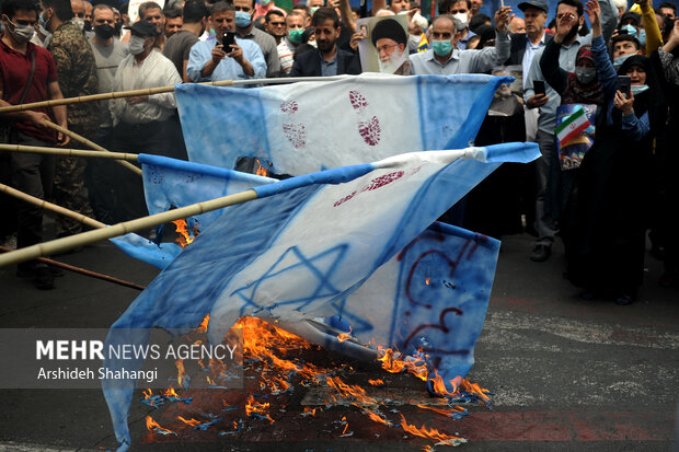 راهپیمایی روز جهانی قدس با حضور پرشور مردم در تهران برگزار شد