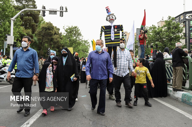 راهپیمایی روز جهانی قدس در تهران با حضور پرشور مردم برگزار شد