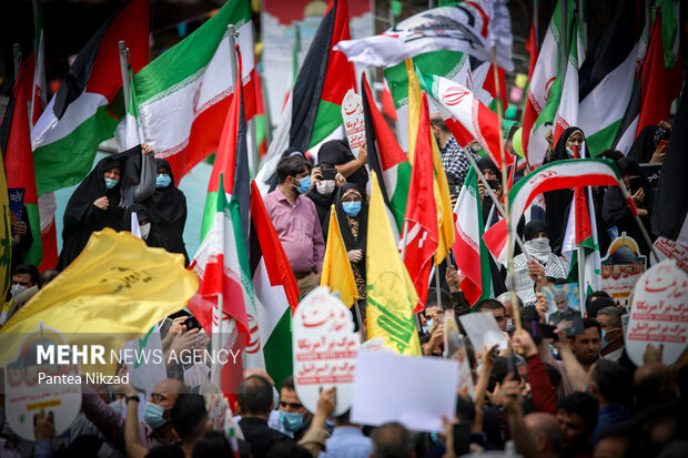 راهپیمایی روز جهانی قدس در تهران با حضور پرشور مردم برگزار شد