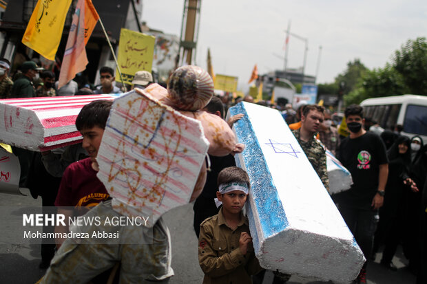 راهپیمایی روز جهانی قدس در تهران صبح جمعه ۹ اردیبهشت ۱۴۰۱ با حضور گسترده مردم برگزار شد