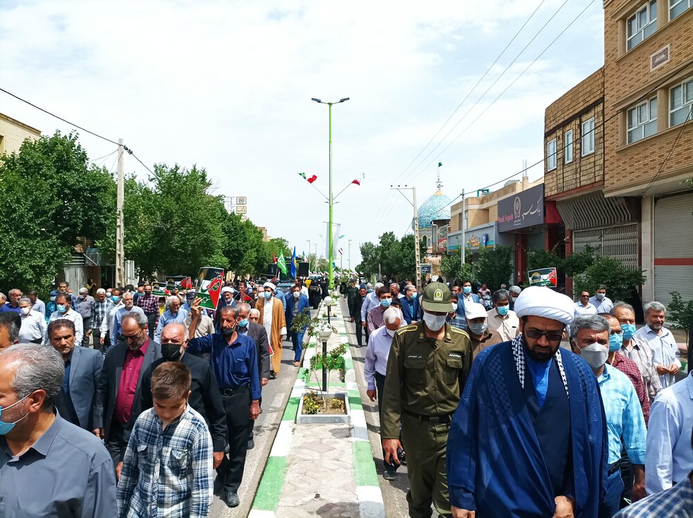 مردم اردستان خواستار آزادی قدس شریف شدند