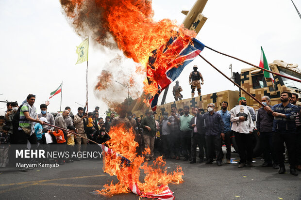 راهپیمایی روز جهانی قدس در تهران صبح جمعه ۹ اردیبهشت ۱۴۰۱ با حضور گسترده مردم برگزار شد