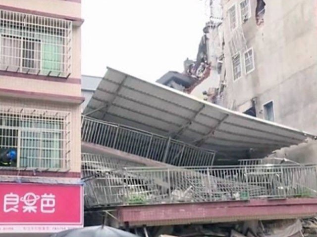 چین میں 6 منزلہ رہائشی عمارت منہدم ہونے سے 23 افراد ہلاک