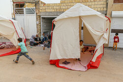 ۵۰۰ چادر در مناطق زلزله زده خوی برپاشد/روند اسکان مطلوب است