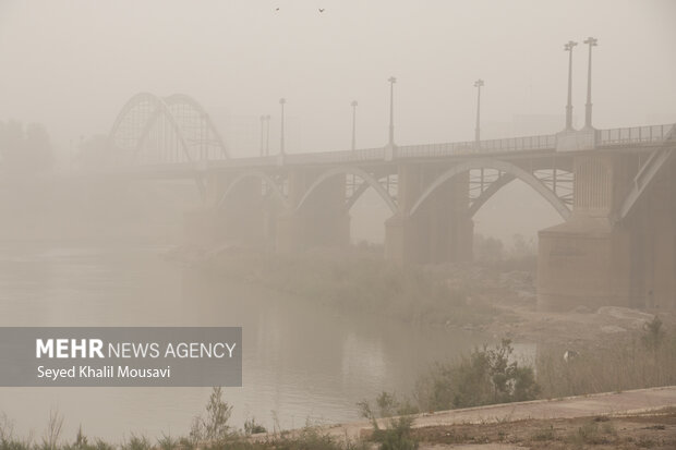 توده گرد و خاک وارد خوزستان می‌شود/ دید افقی کاهش می‌یابد