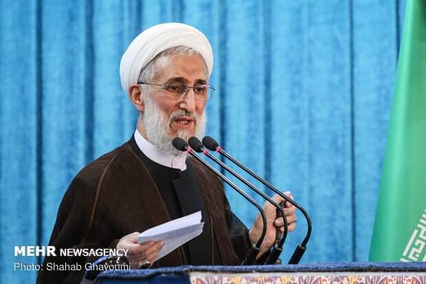 Iranian people to follow path of General Soleimani 