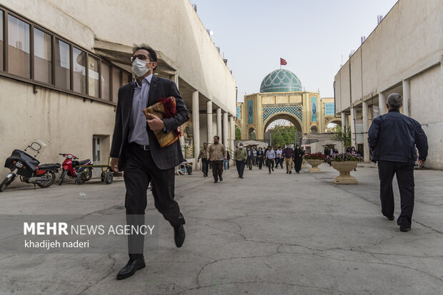 برپایی نماز عید فطر در مصلی اصفهان