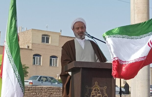 همه باید در امر تحکیم  بنیان خانواده کوشا باشند 