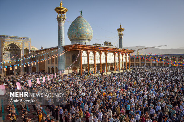 اقامة صلاة عيد الفطر في جميع انحاء الجمهورية الاسلامية الايرانية