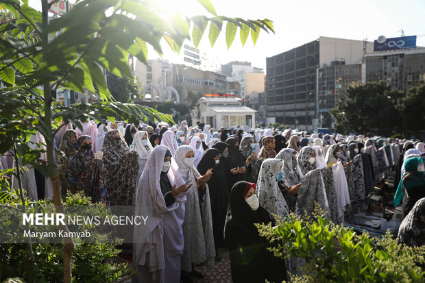 نماز عید سعید فطر صبح روز سه شنبه ۱۳ اردیبهشت ماه ۱۴۰۱ در میدان شهید طهرانی مقدم تهران اقامه شد