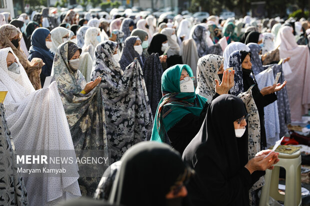 اقامة صلاة عيد الفطر في جميع انحاء الجمهورية الاسلامية الايرانية