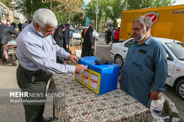 نماز عید سعید فطر در امامزاده سید جعفر محمد(ع) یزد