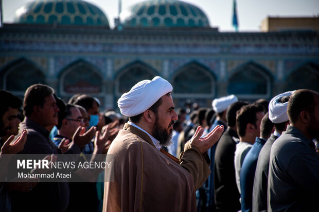 نماز  عید سعید فطر در مسجد مقدس جمکران