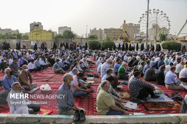 اقامه نماز عید سعید فطر در اهواز