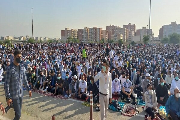 تہران میں افغان مہاجرین نے نماز عید فطر ادا کی